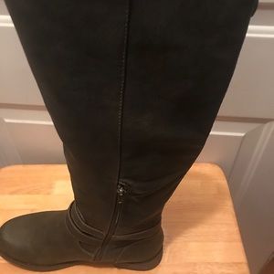 Nice winter boots-Standard, average width